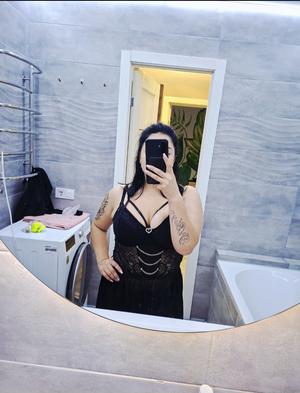 Қыздарды қорлап, жыныстық қатынасқа түскен видео